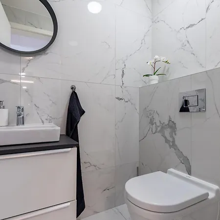 Panoramic Castle View Sky Park *