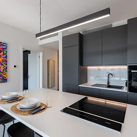 Panoramic Castle View Sky Park *