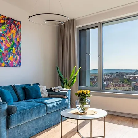 Panoramic Castle View Sky Park Apartamento