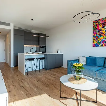 Апартаменты Panoramic Castle View Sky Park